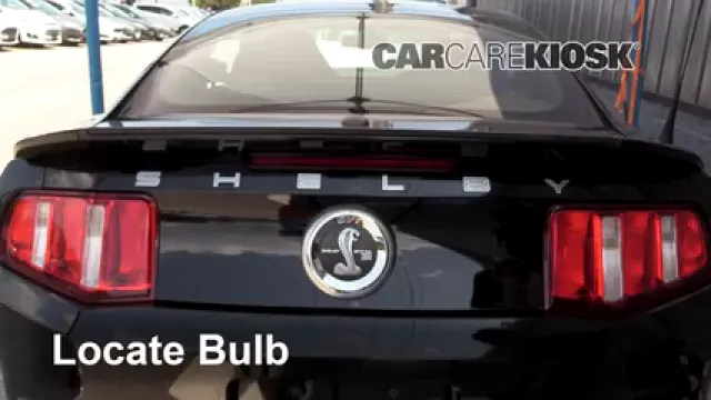 2011 Ford Mustang Shelby GT500 5.4L V8 Supercharged Coupe Lights Center Brake Light (replace bulb)